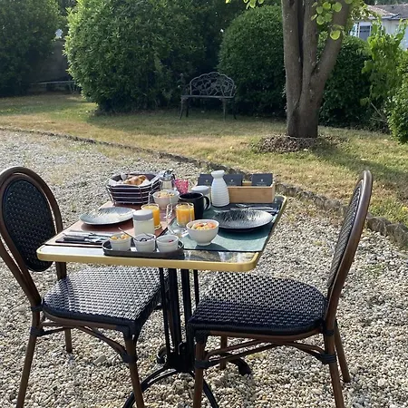 Chateau Papounan Bed & Breakfast Saint-Estephe (Gironde)