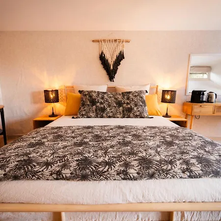 Bed & Breakfast Chateau Papounan